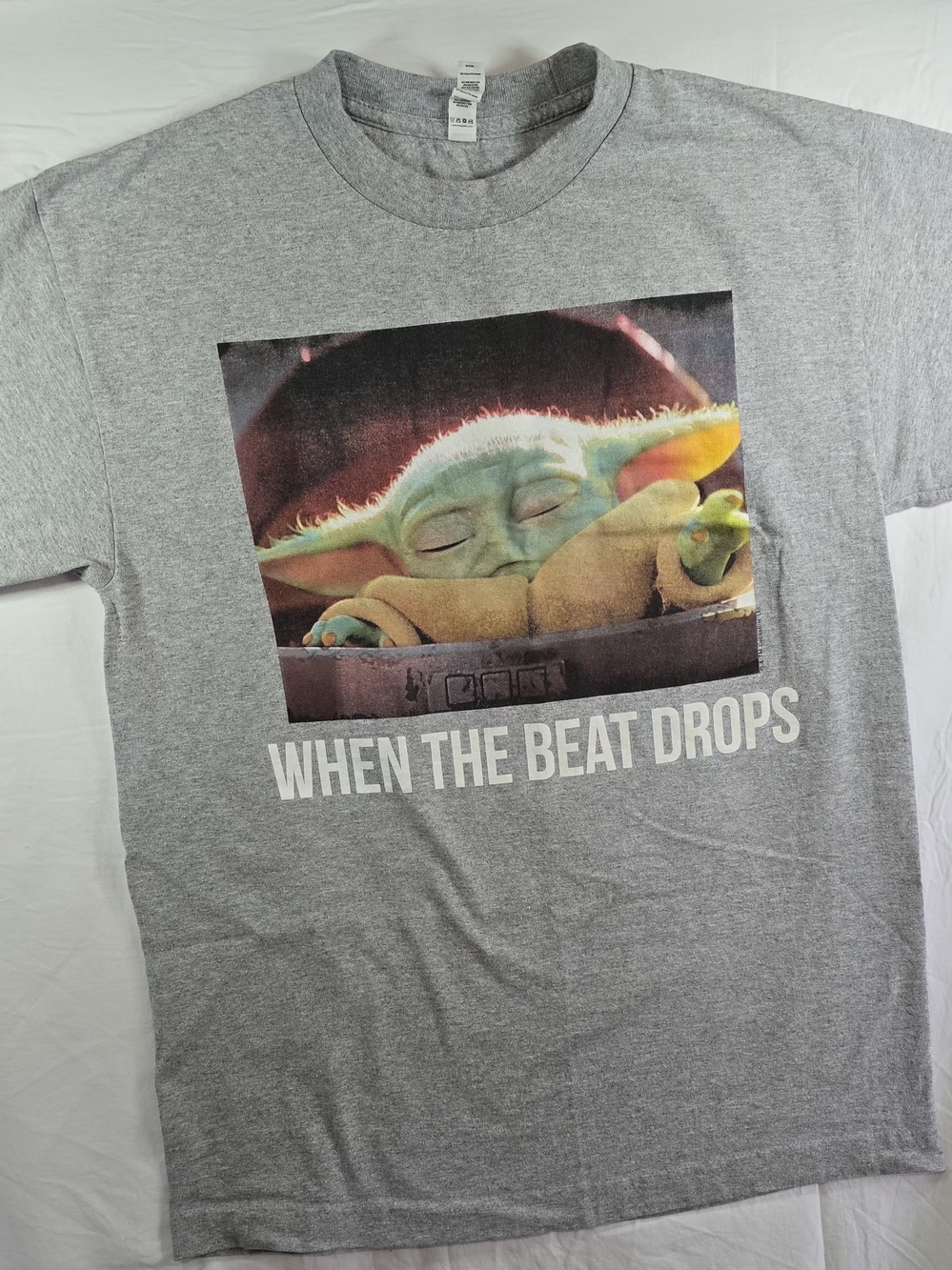 Men's Grey Graphic Tee - 'When The Beat Drops' Baby Yoda